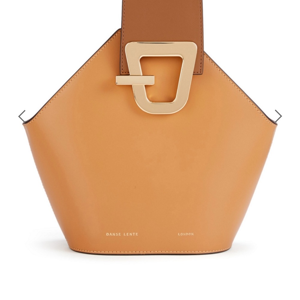 DANSE LENTE
Mini Johnny Leather Hexagonal Bucket Clutch Bag Camel Brown